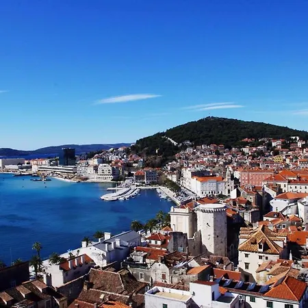 Ana With Garden, In The Heart Of * Split