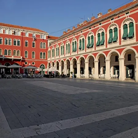 Apartamento Ana With Garden, In The Heart Of Split